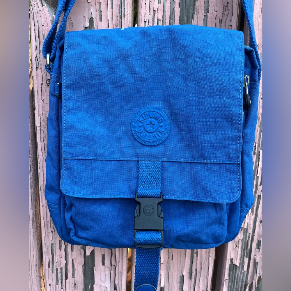 Kipling blue Lancelot crossbody bag purse